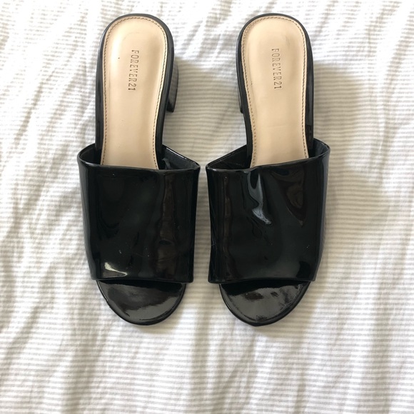 Patent leather mules - Picture 1 of 5